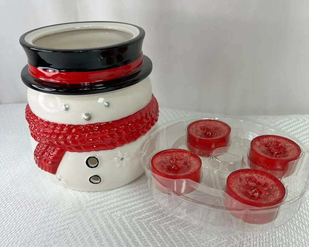 Yankee Candle Snowman Luminary Tealight Holder Red Sparkling Cinnamon 2017 NIP
